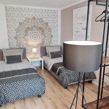 Eisingen Apartment For Family & Friends מראה חיצוני תמונה